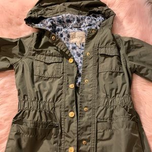 Girls jacket with good condition, no wear or tear